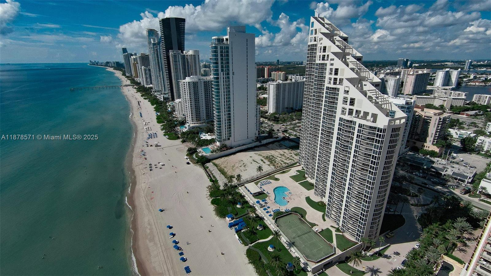 THE PINNACLE CONDO - Residential