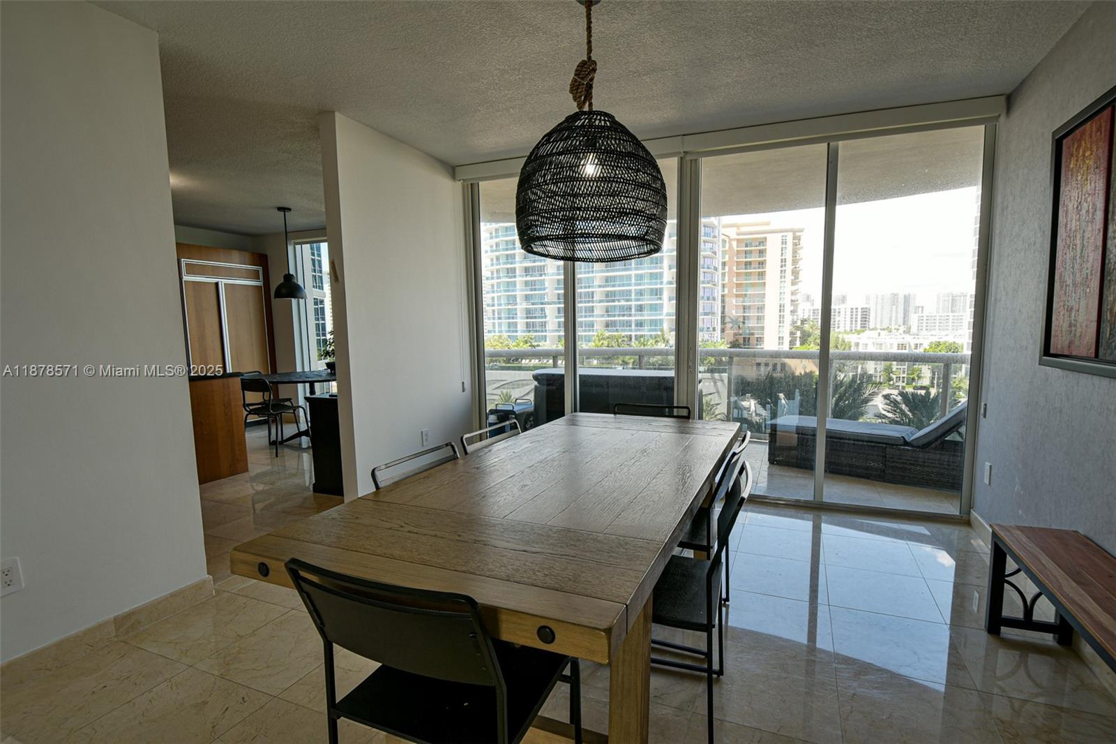 THE PINNACLE CONDO - Residential