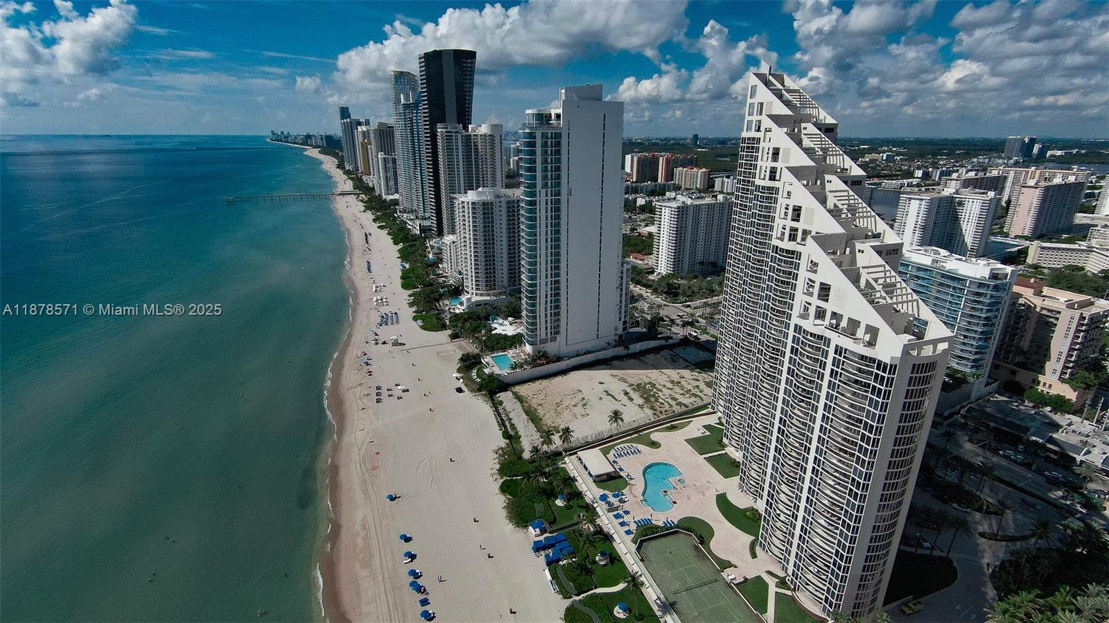 THE PINNACLE CONDO - Residential