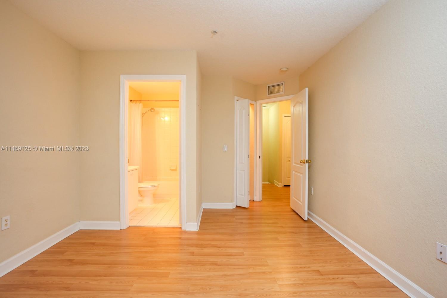 SHOMA COURTYARDS I AT ROY - Residential