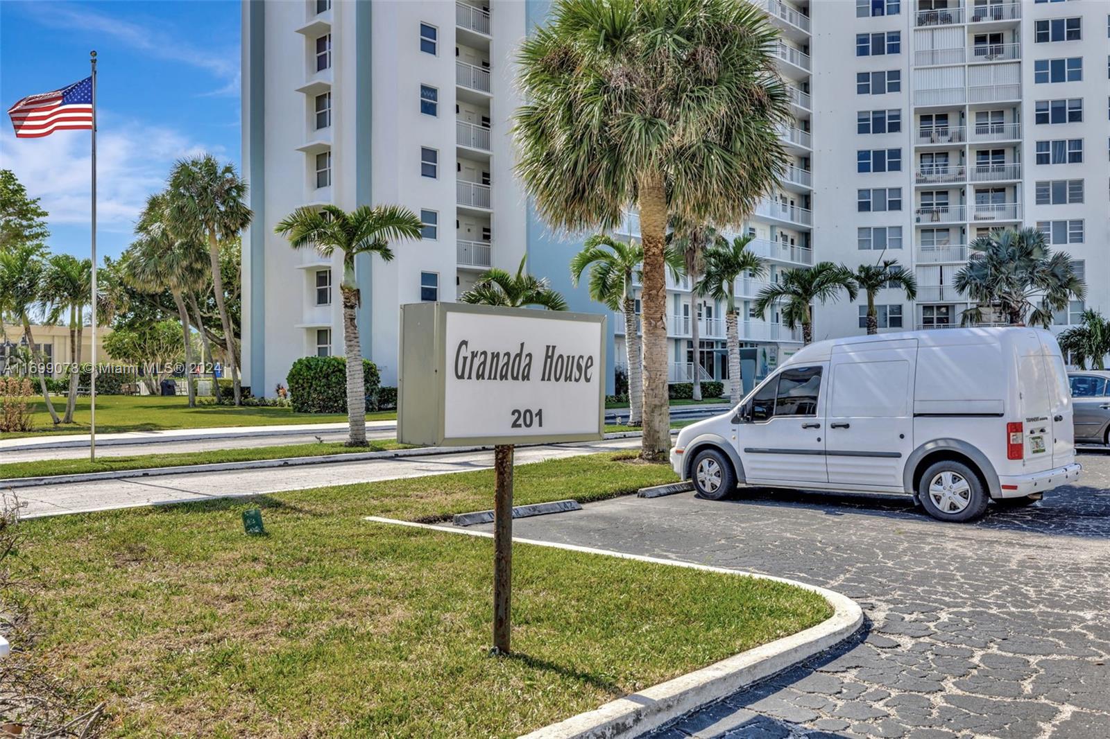 GRANADA HOUSE CONDOMINIUM - Residential