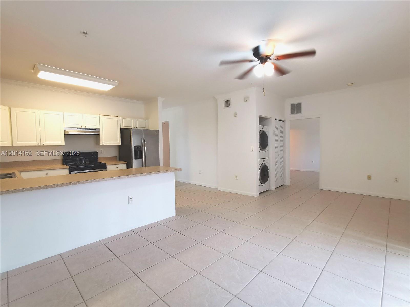 VENETIA VILLAS CONDO - Residential