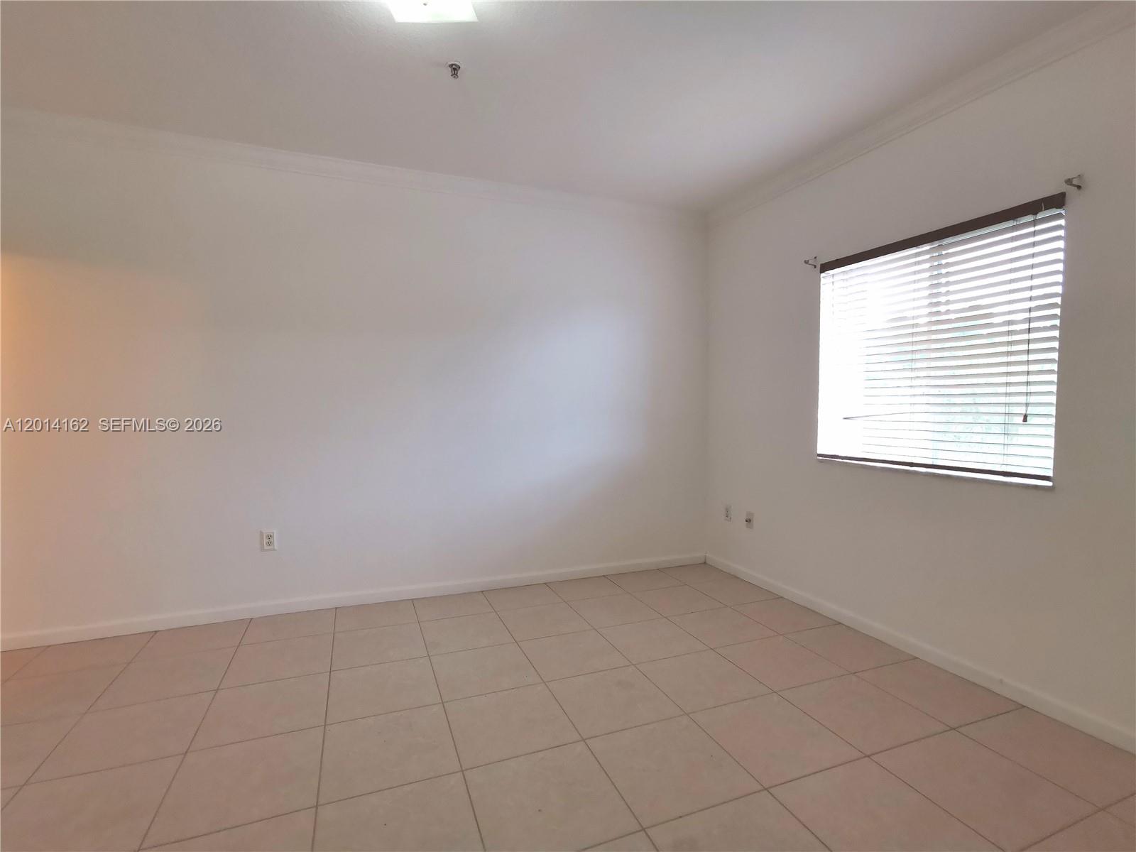 VENETIA VILLAS CONDO - Residential