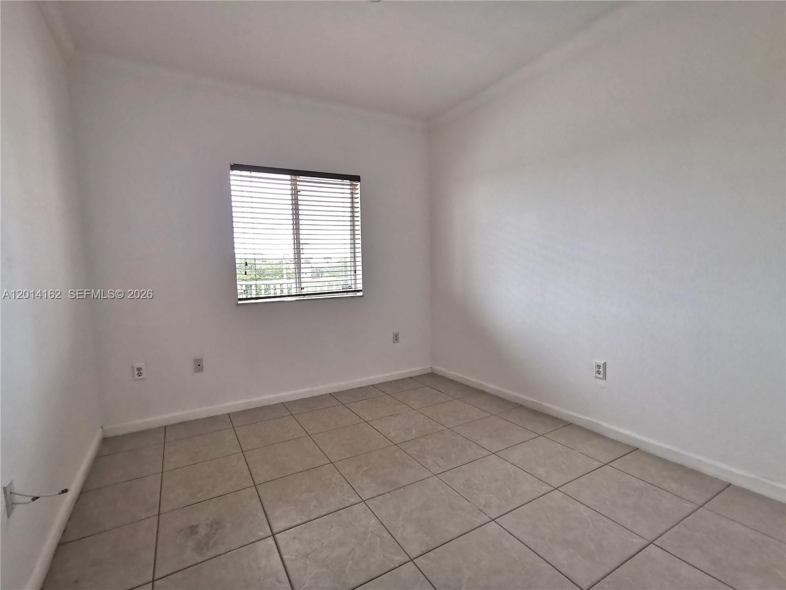 VENETIA VILLAS CONDO - Residential