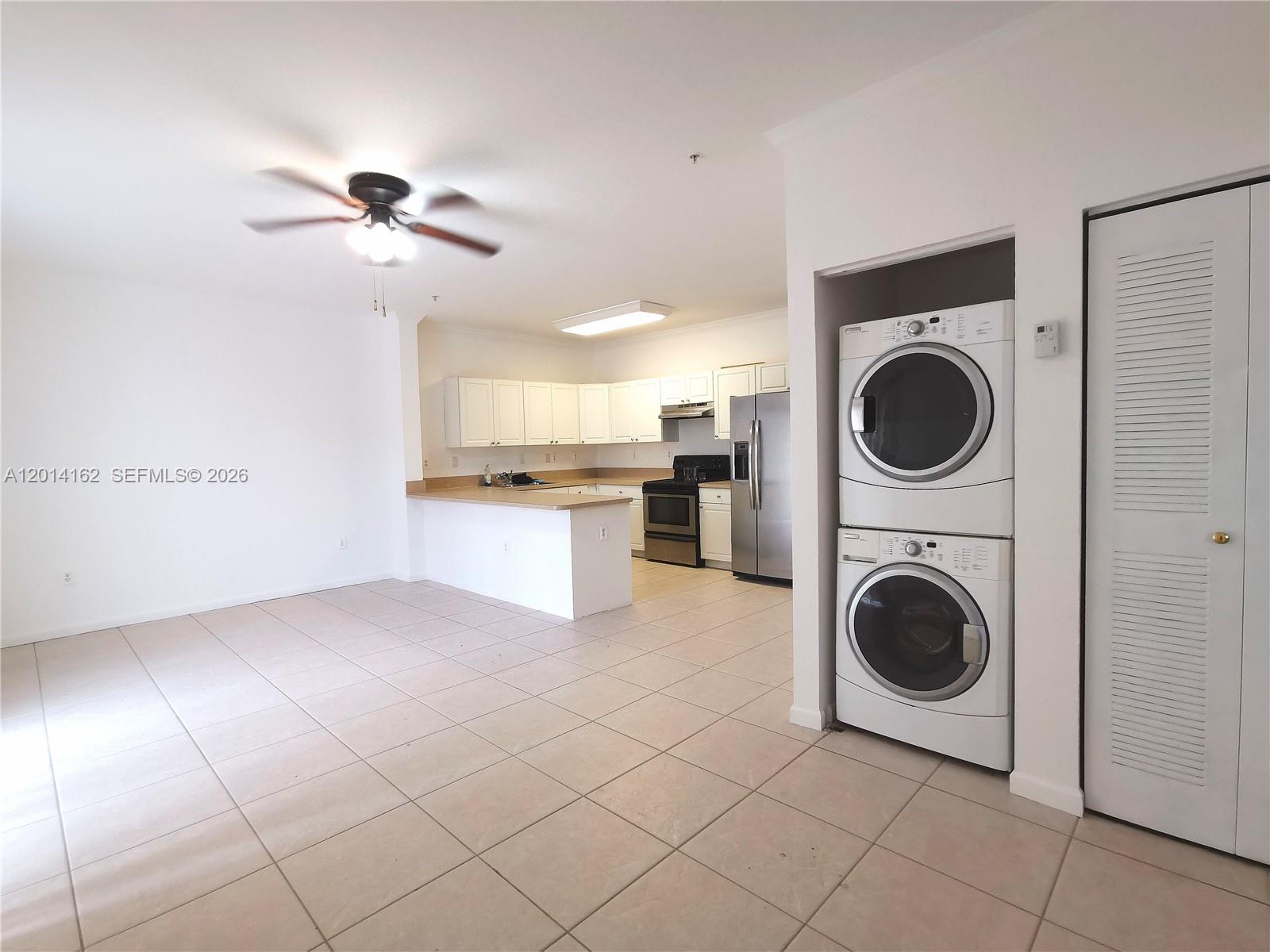 VENETIA VILLAS CONDO - Residential