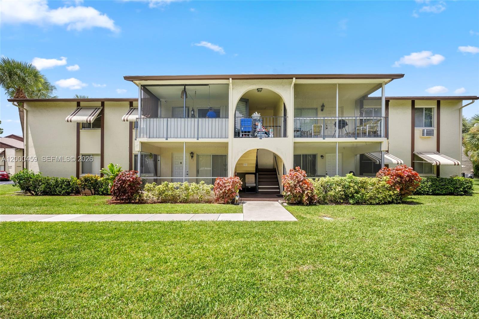 LA PINATA CONDO - Residential