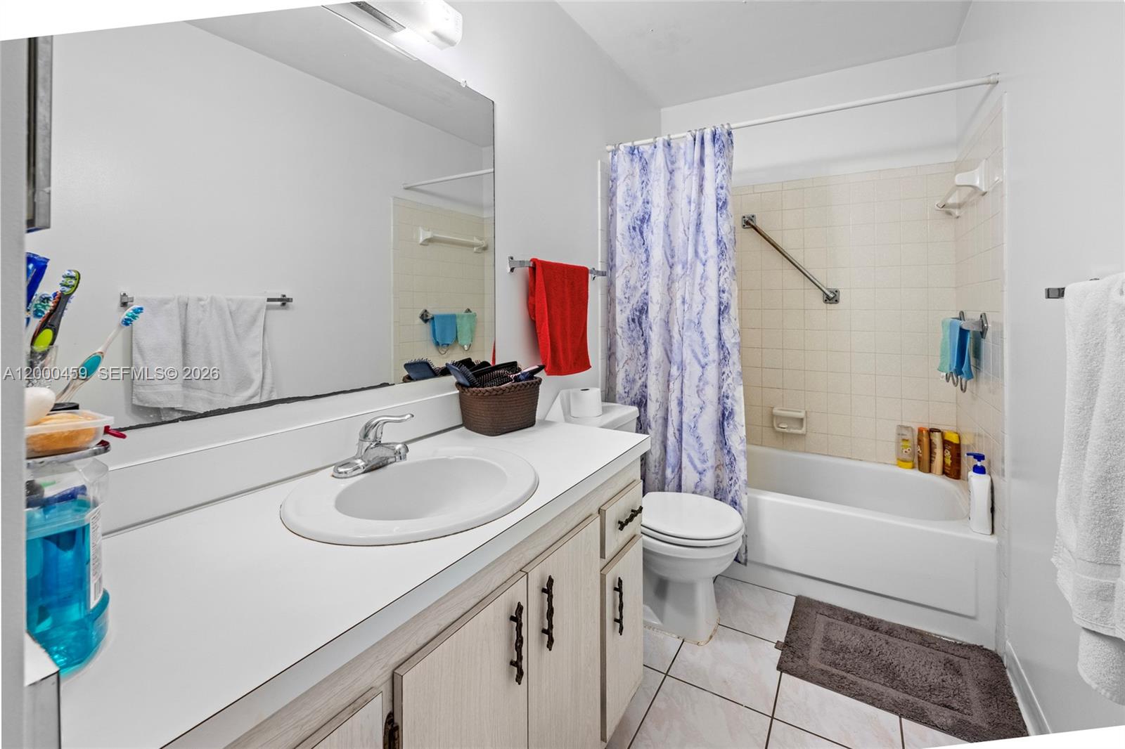 LA PINATA CONDO - Residential