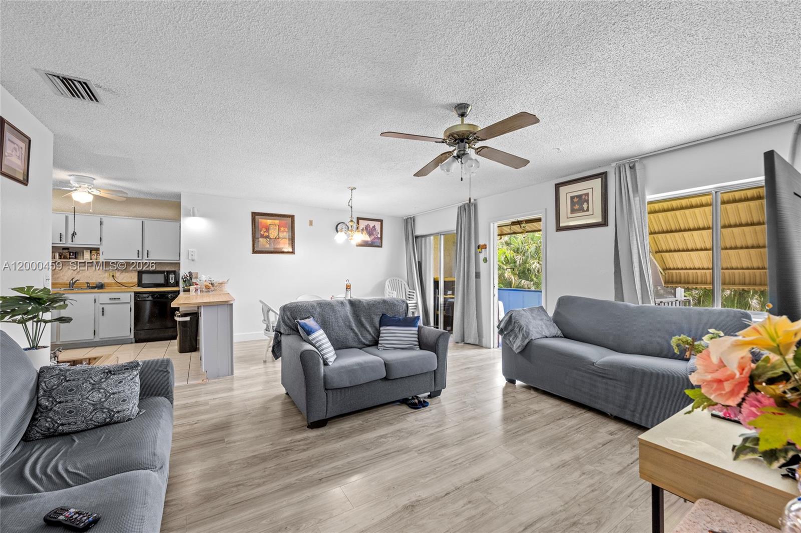 LA PINATA CONDO - Residential