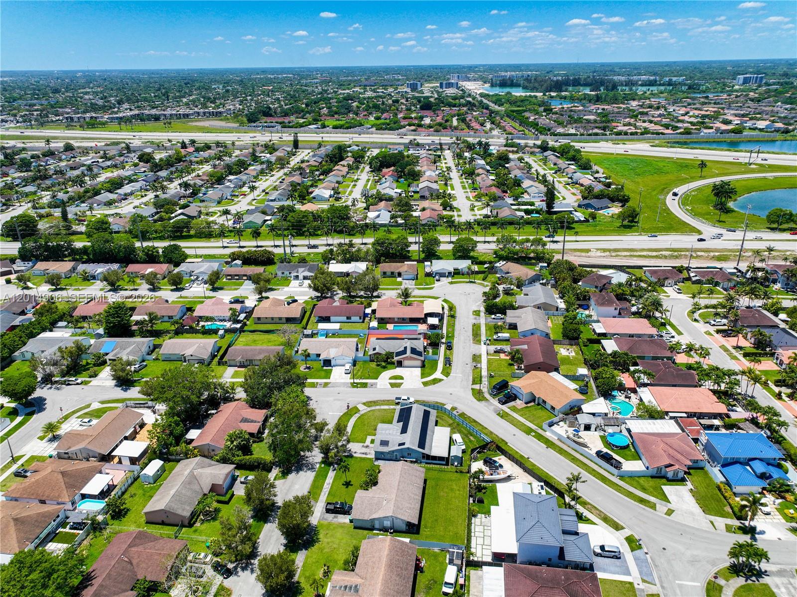 CAMBRIDGE ESTATES - Residential