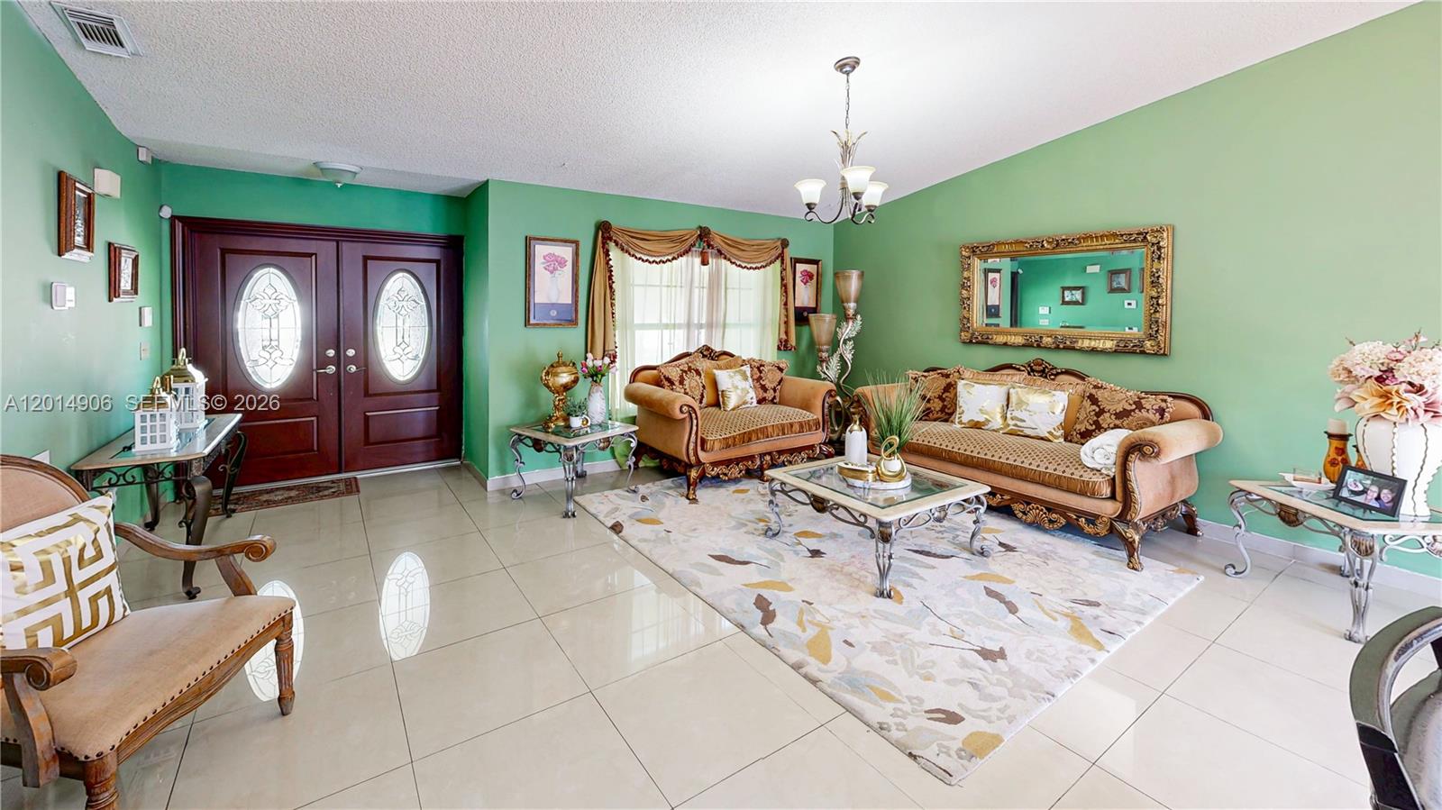 CAMBRIDGE ESTATES - Residential