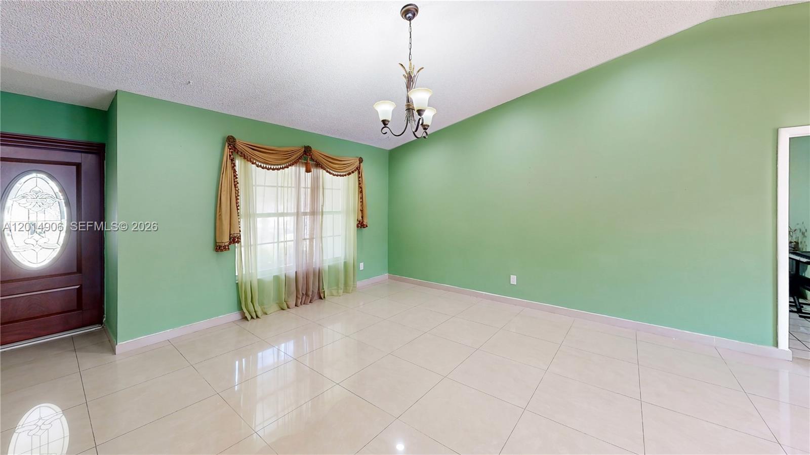 CAMBRIDGE ESTATES - Residential