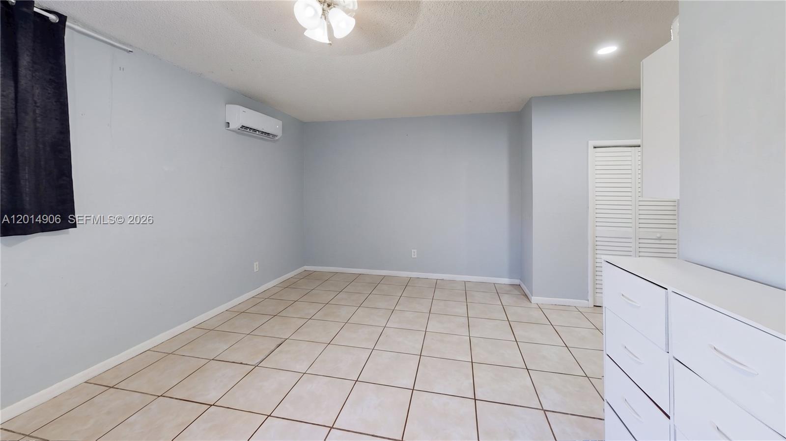 CAMBRIDGE ESTATES - Residential