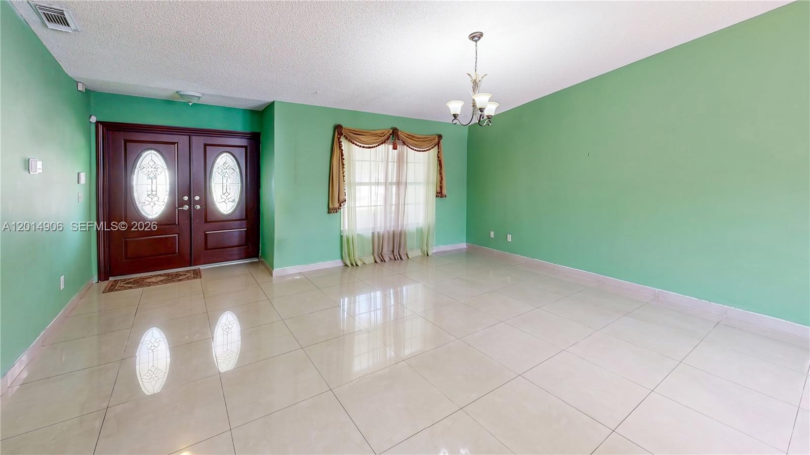 CAMBRIDGE ESTATES - Residential