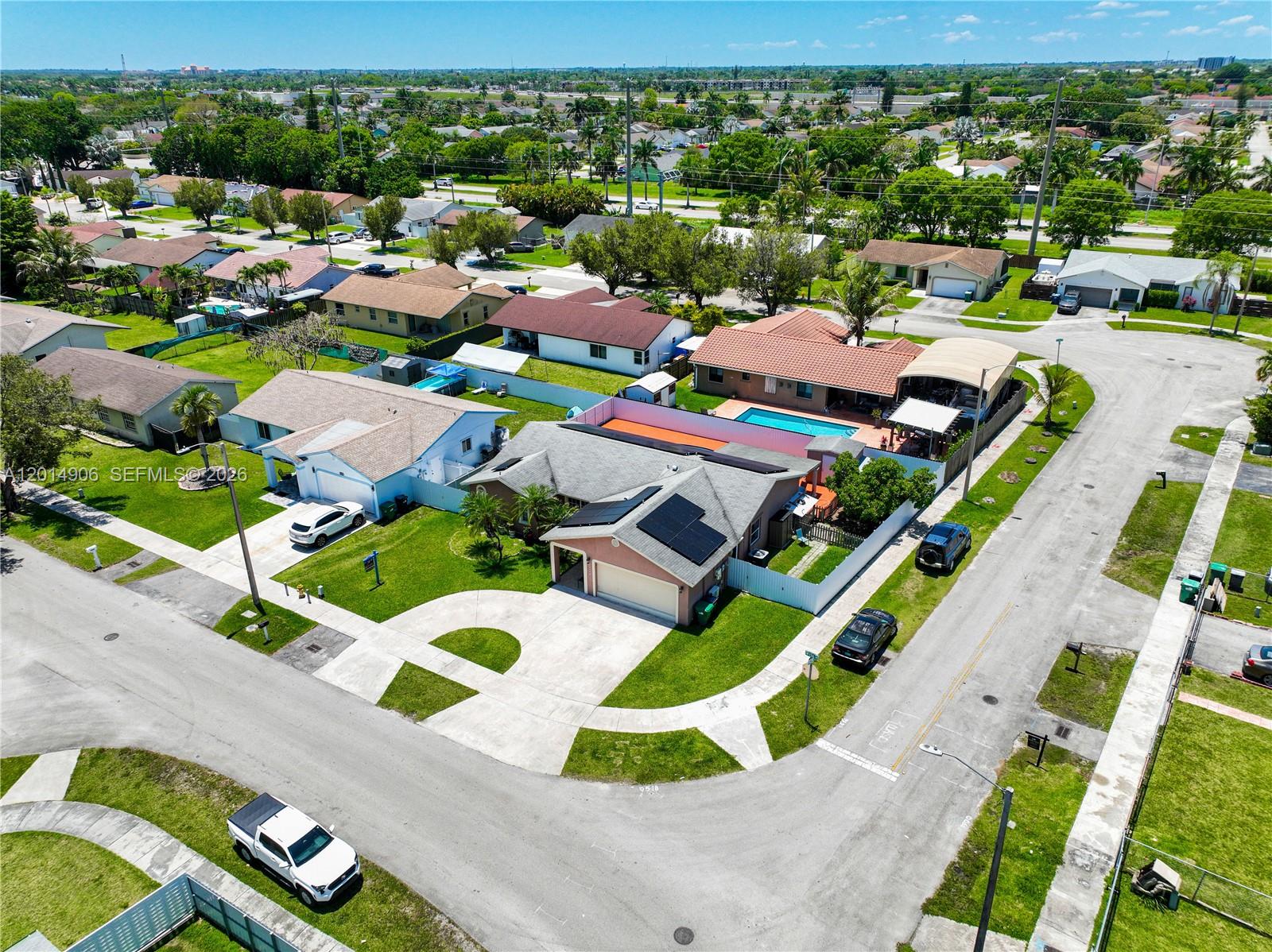 CAMBRIDGE ESTATES - Residential