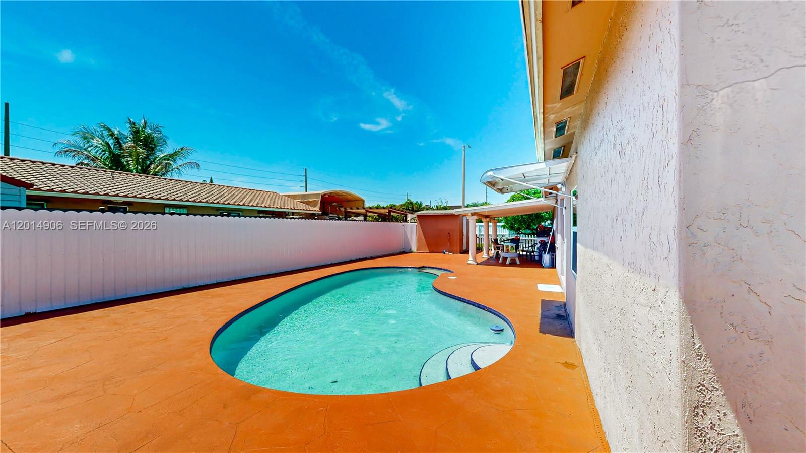 CAMBRIDGE ESTATES - Residential