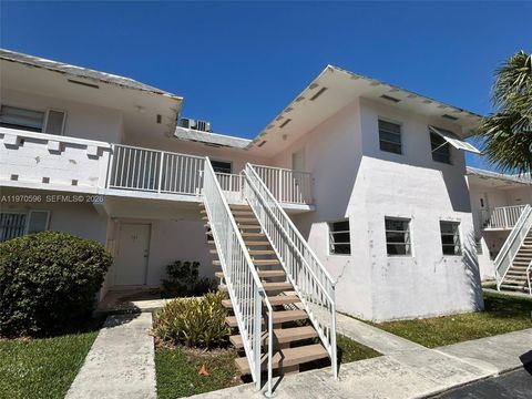7426 SW 82 ST D222 Miami FL 33143