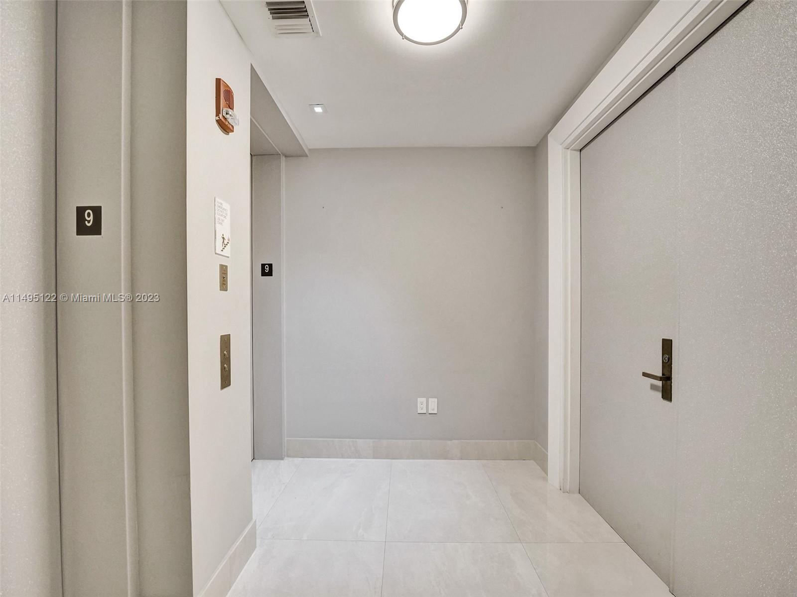 PRIVE CONDO - Residential