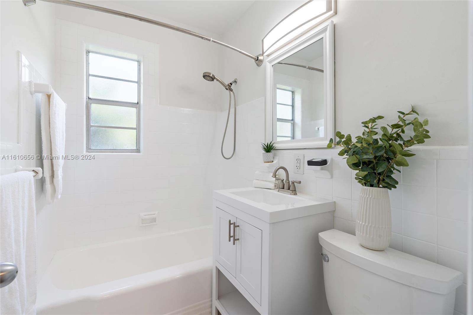 PATHWAYS CONDO - Residential