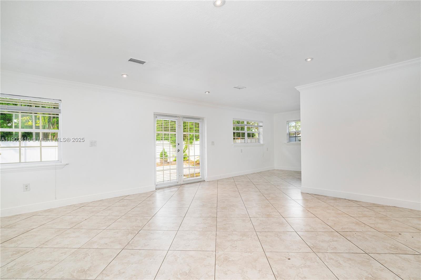 1000 SW 73rd Ave