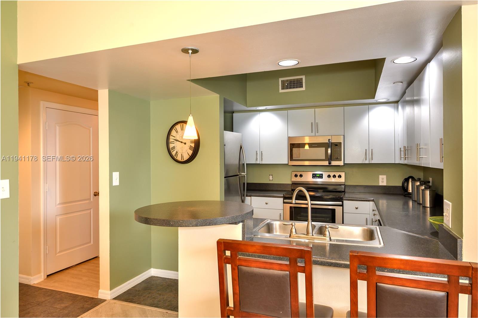 WAVERLY AT LAS OLAS CONDO - Residential