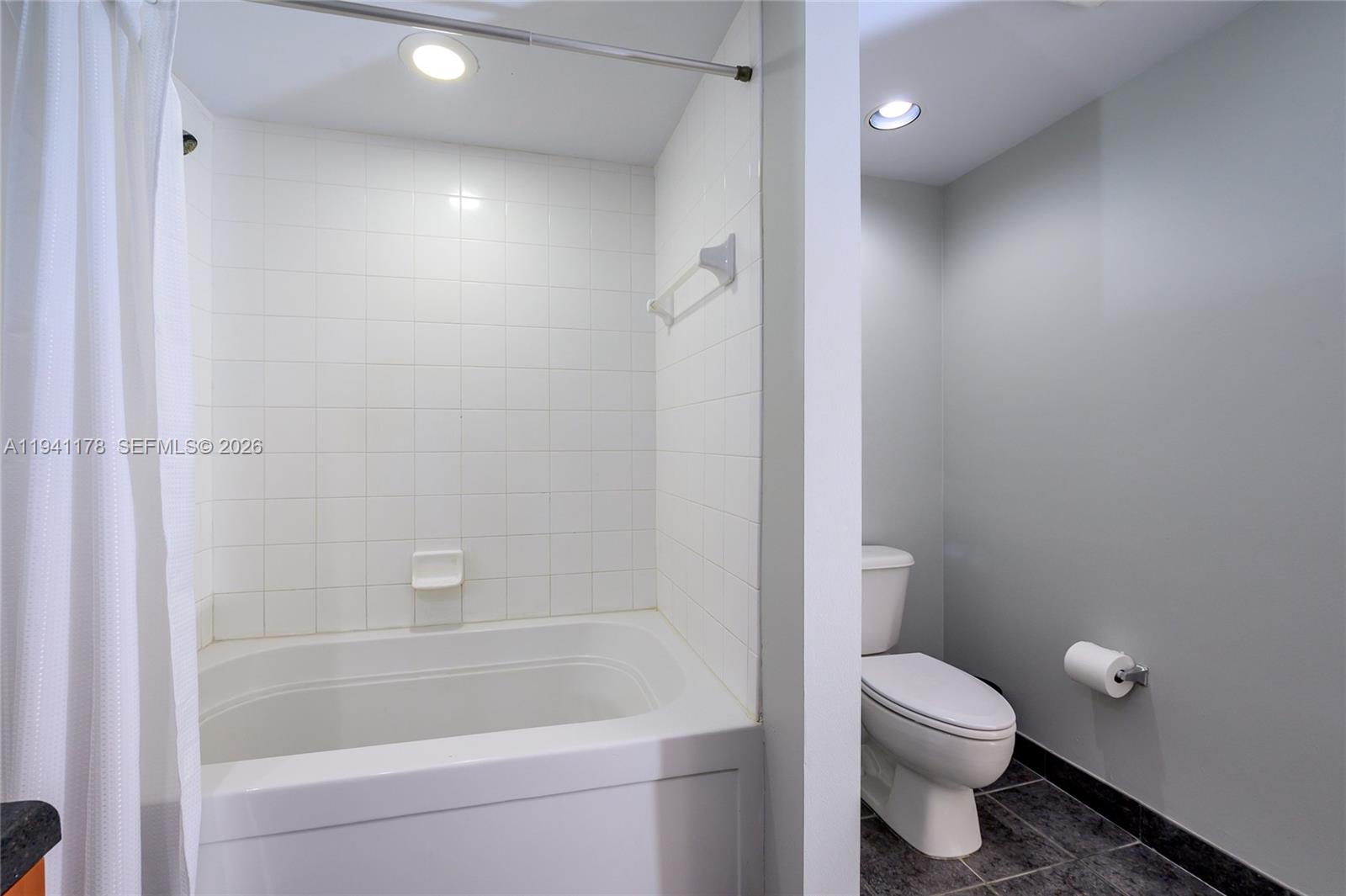 WAVERLY AT LAS OLAS CONDO - Residential