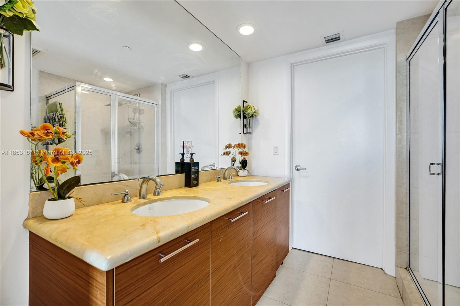 50 BISCAYNE CONDO - Residential