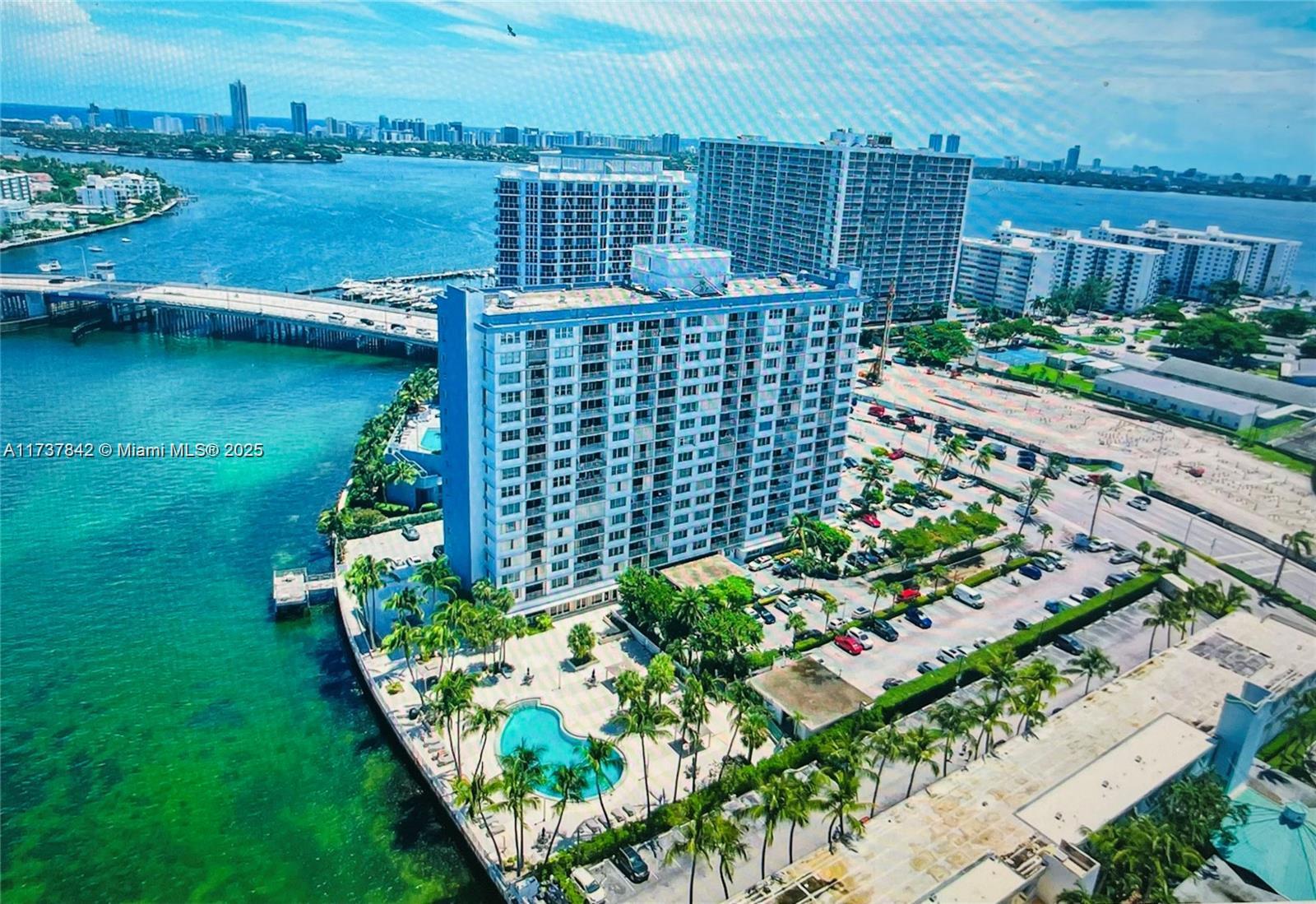 1865 79th St 12G, North Bay Village, Miami-Dade County, Florida - 1 Bedrooms  
1 Bathrooms - 