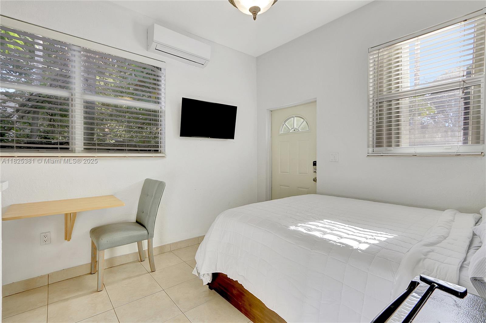 HOLLEMAN PARK - Residential Lease