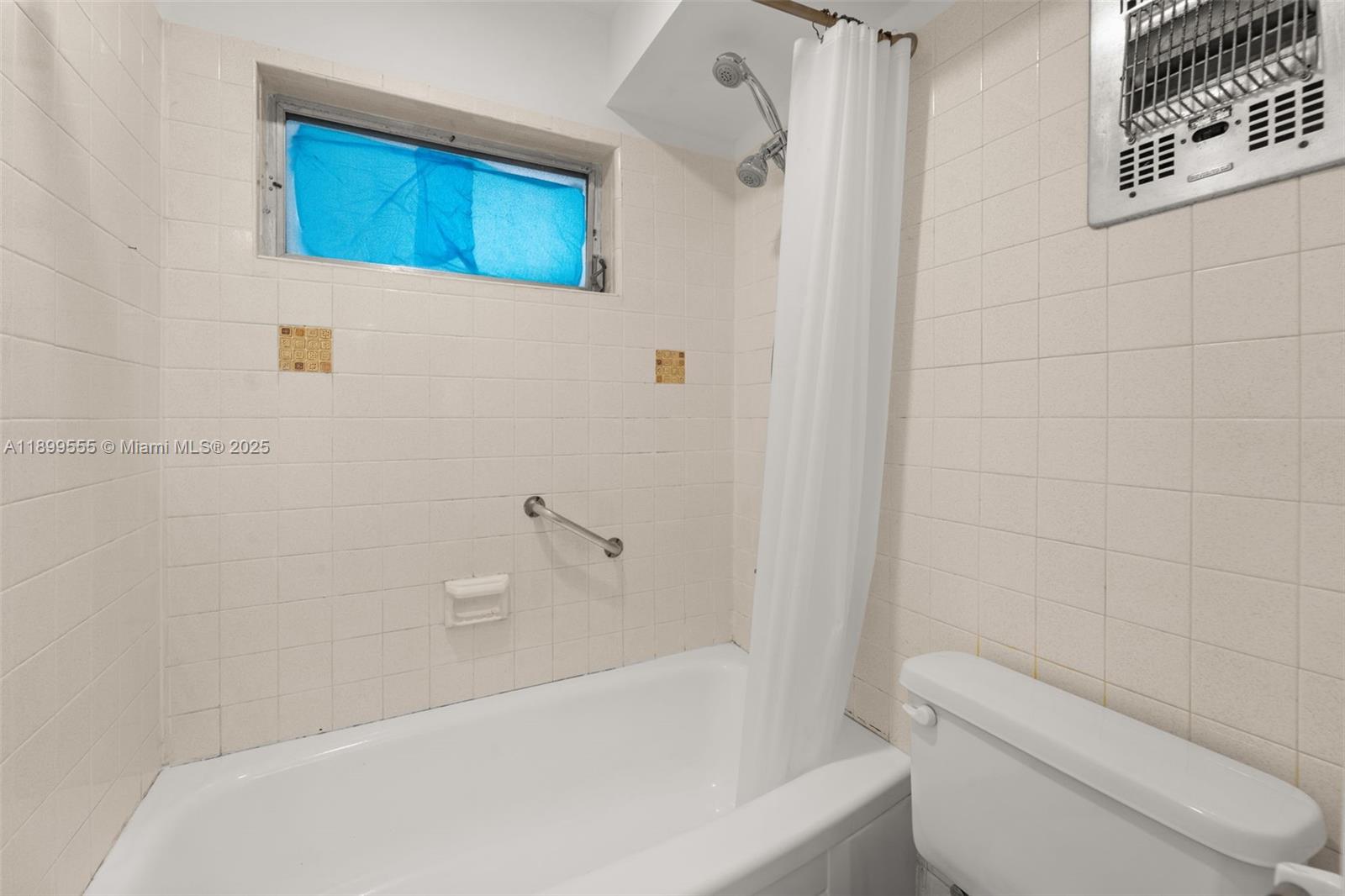 TWIN TOWERS CONDO - Residential