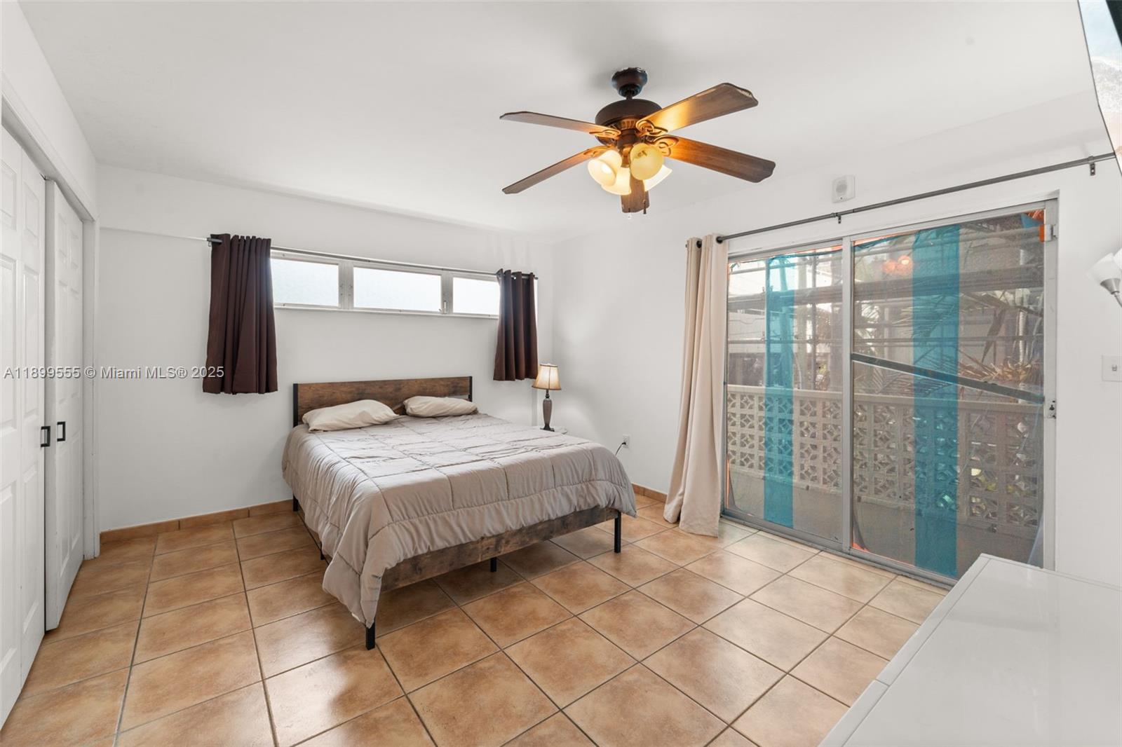 TWIN TOWERS CONDO - Residential