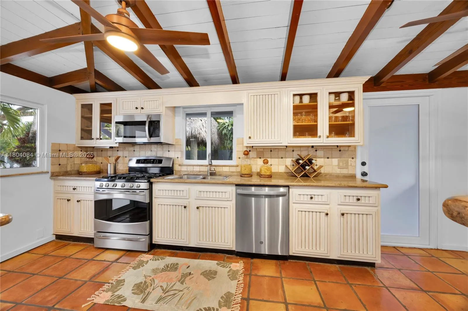 Miami, Florida 33155, United States, 3 Bedrooms Bedrooms, ,2 BathroomsBathrooms,Residential,Active,136035