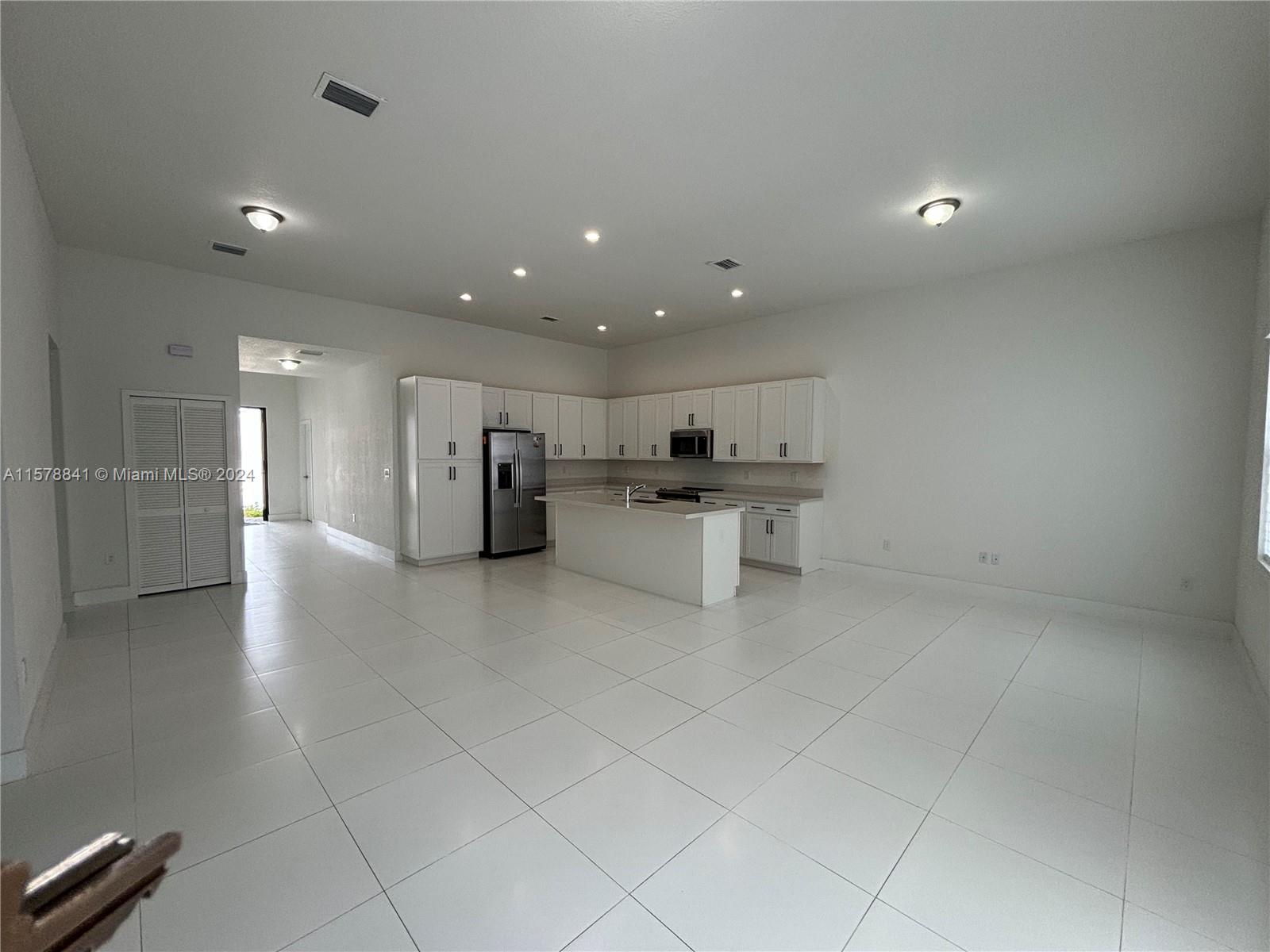 CENTURY PALMS WEST - Residential