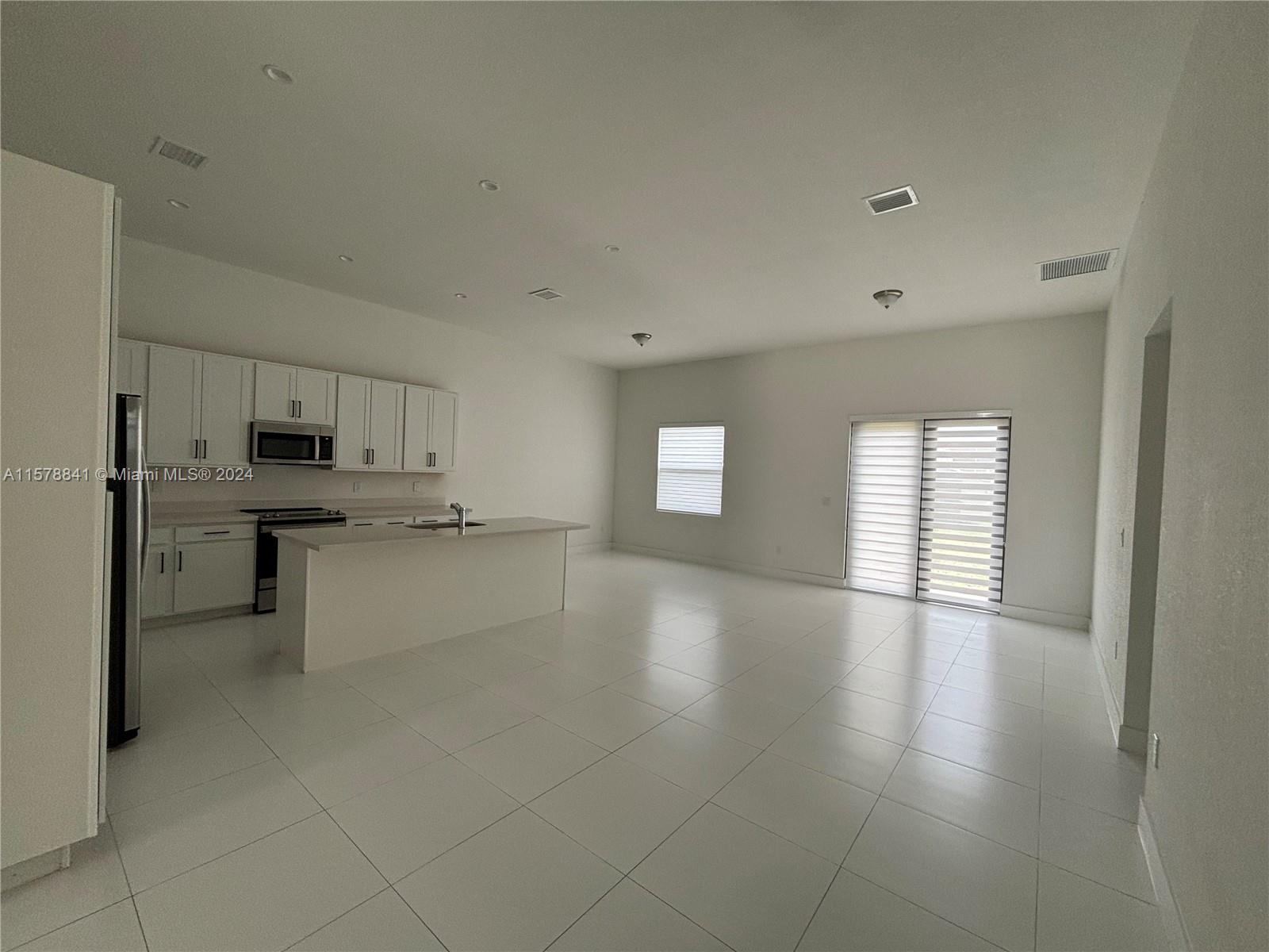 CENTURY PALMS WEST - Residential