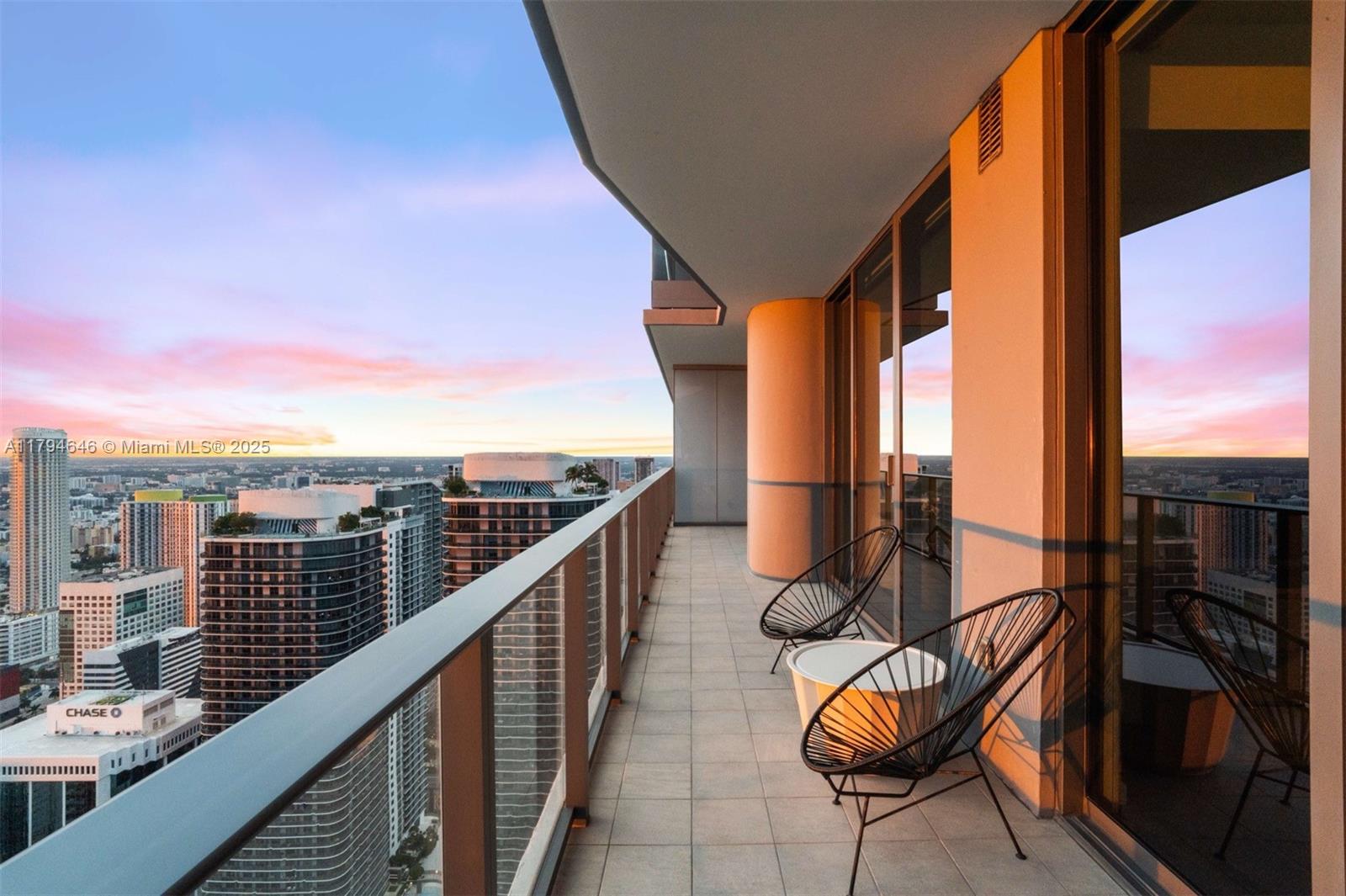 1000 Brickell Plz PH5706