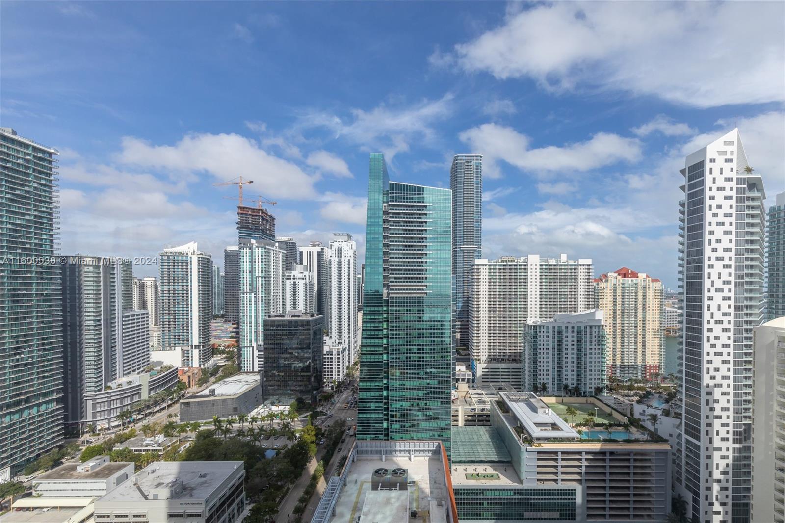 Stylish, fully furnished 2-bed, 2.5-bath unit in Four Seasons Brickell with city views. Features an open floor plan, ample natural light, and 8-ft ceilings. Amenities include two Oasis Pools, a Business Center, 24/7 Concierge, hotel services, Equinox Gym, and a full-service spa. On-site dining includes a renowned brunch spot. Located in the heart of Brickell near Brickell City Center, top restaurants, and bars. Just 10 minutes from the Port of Miami, 15 minutes from Miami Airport, and a short drive to Miami Beach nightlife. Don't miss this opportunity to view!