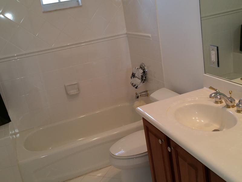 DORAL ISLES MEDITERRANEA - Residential