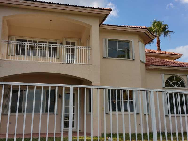 DORAL ISLES MEDITERRANEA - Residential