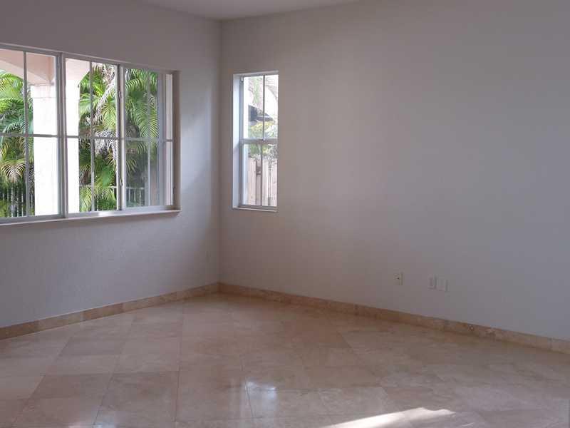 DORAL ISLES MEDITERRANEA - Residential