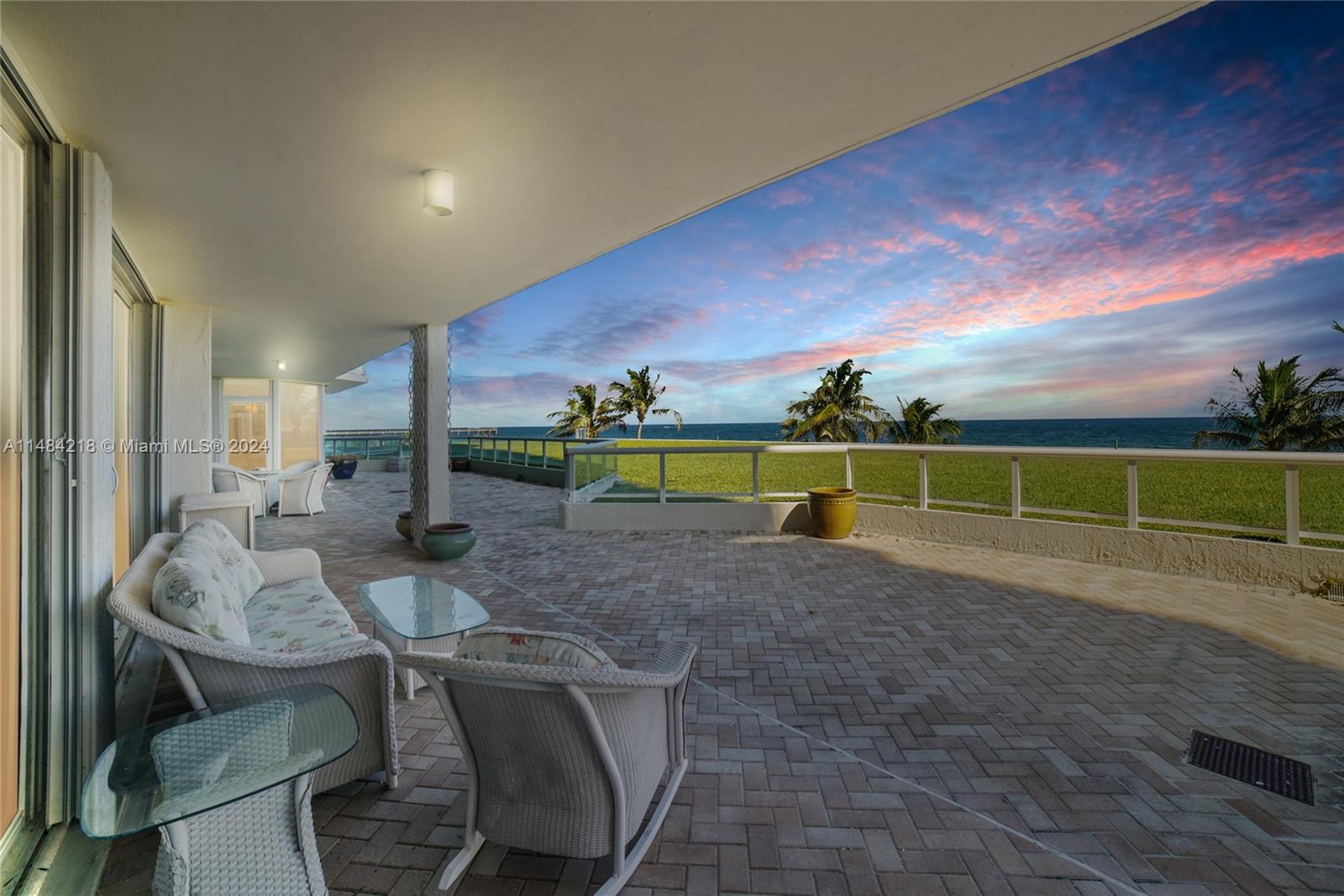 RENAISSANCE ON THE OCEAN - Residential