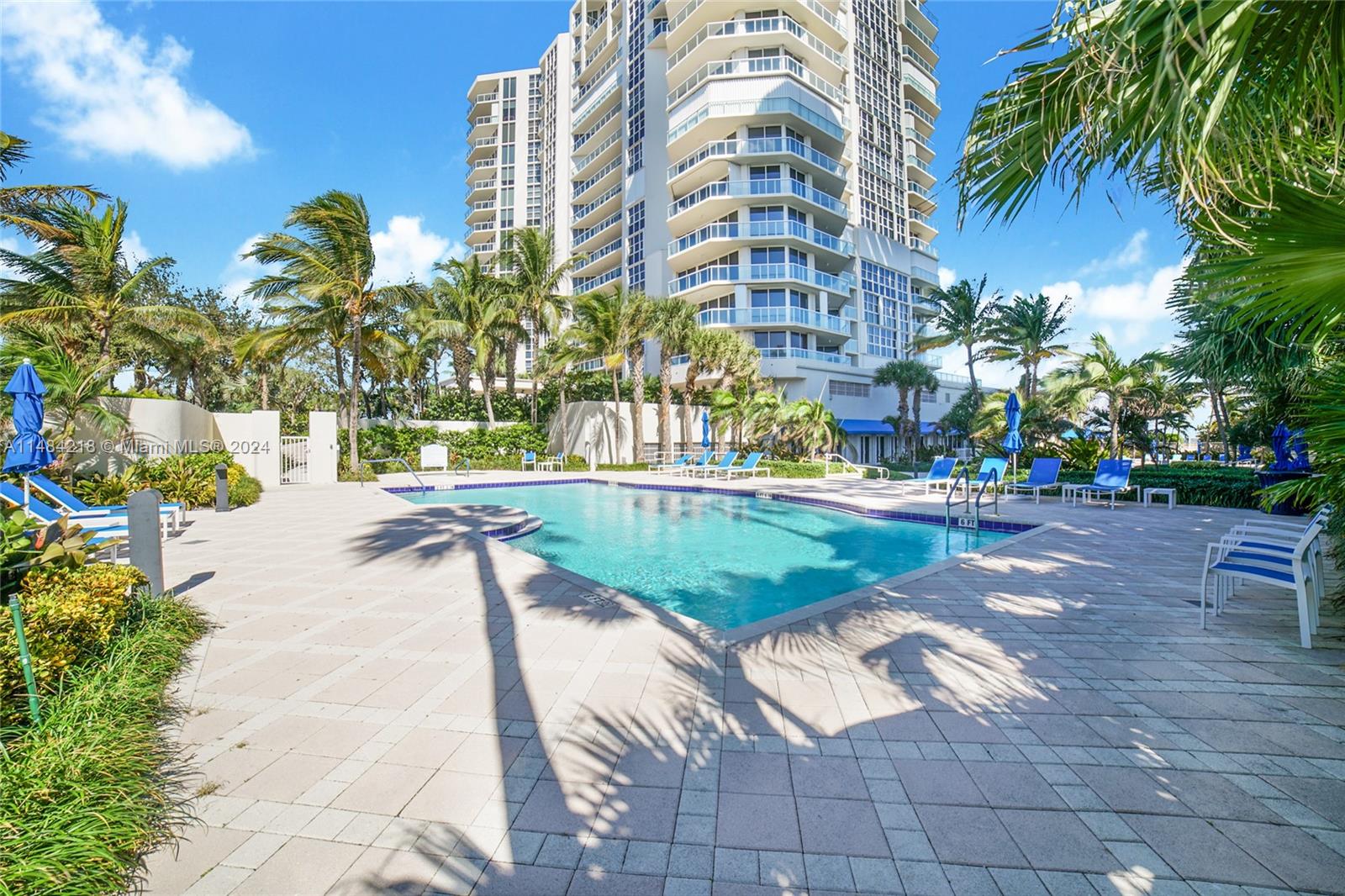 RENAISSANCE ON THE OCEAN - Residential