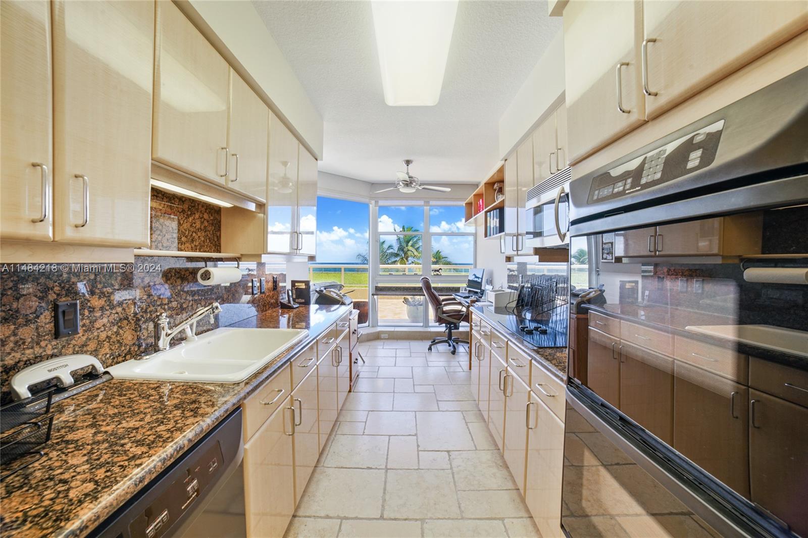 RENAISSANCE ON THE OCEAN - Residential