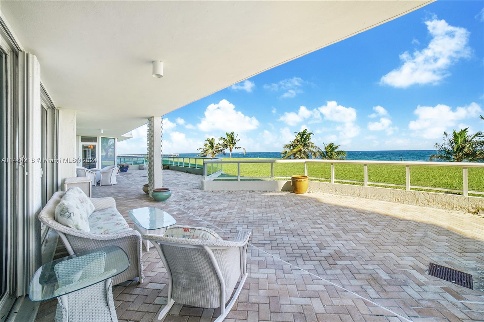 RENAISSANCE ON THE OCEAN - Residential