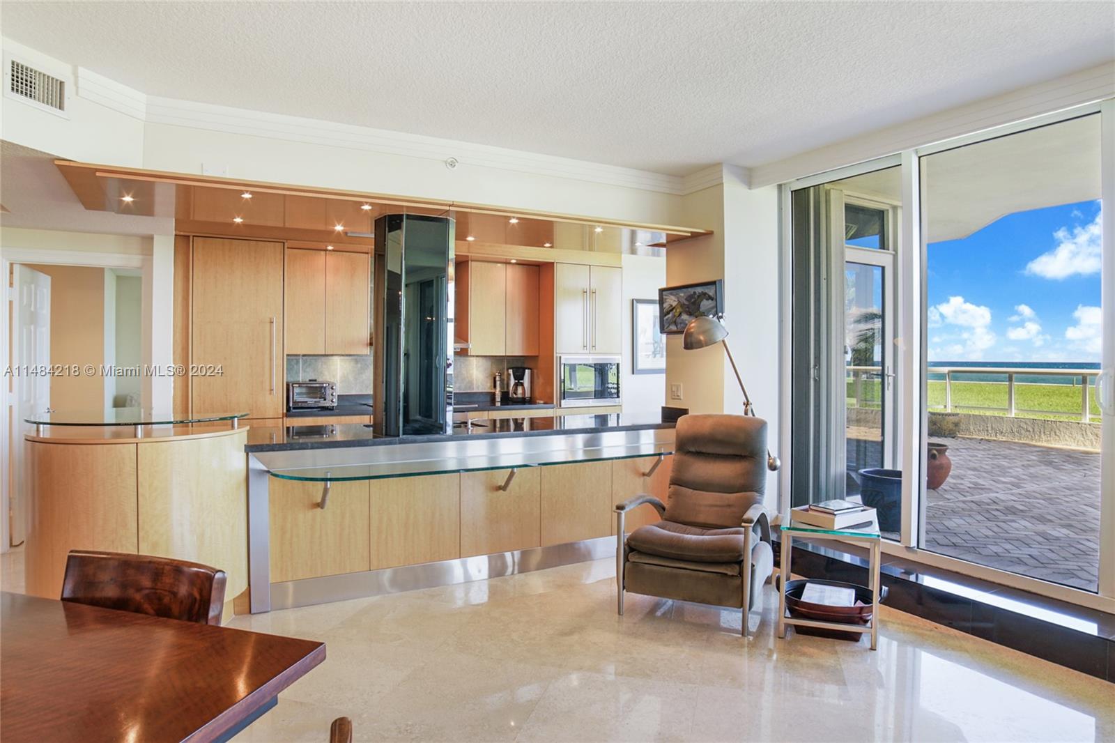 RENAISSANCE ON THE OCEAN - Residential