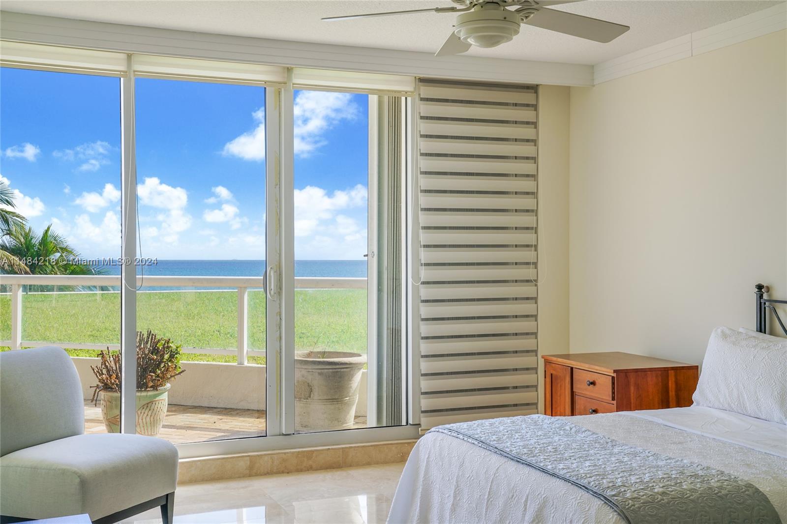 RENAISSANCE ON THE OCEAN - Residential