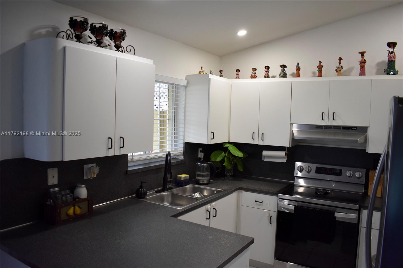 3240 W 70th St 101