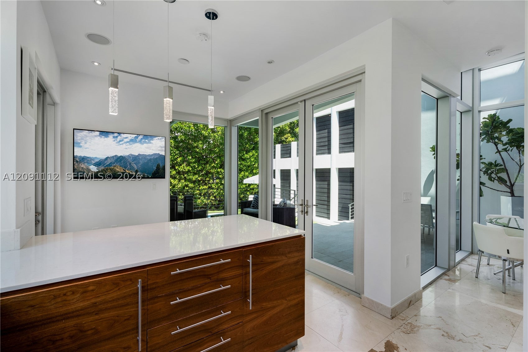 548 Fernwood Rd 548