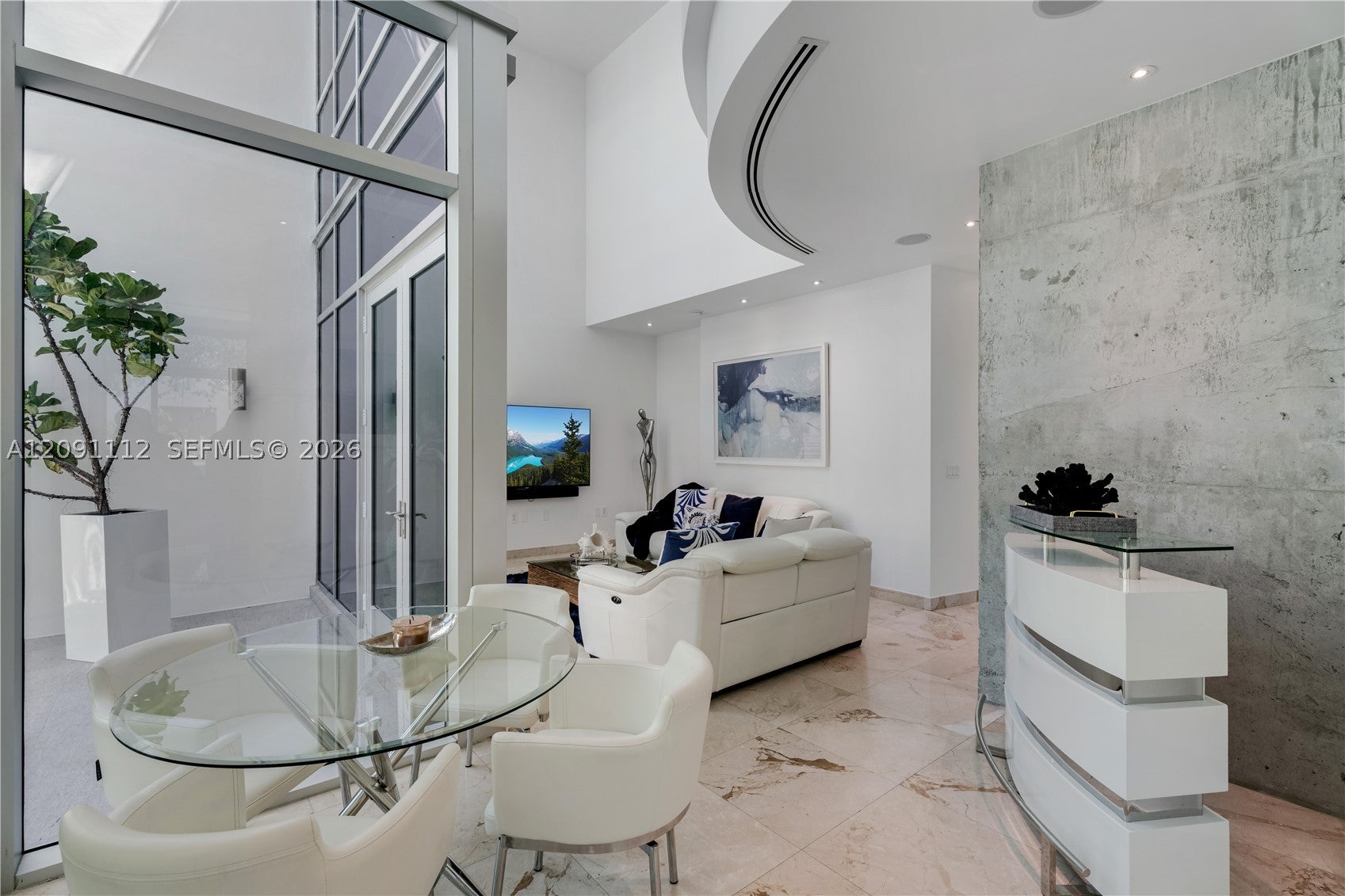 548 Fernwood Rd 548