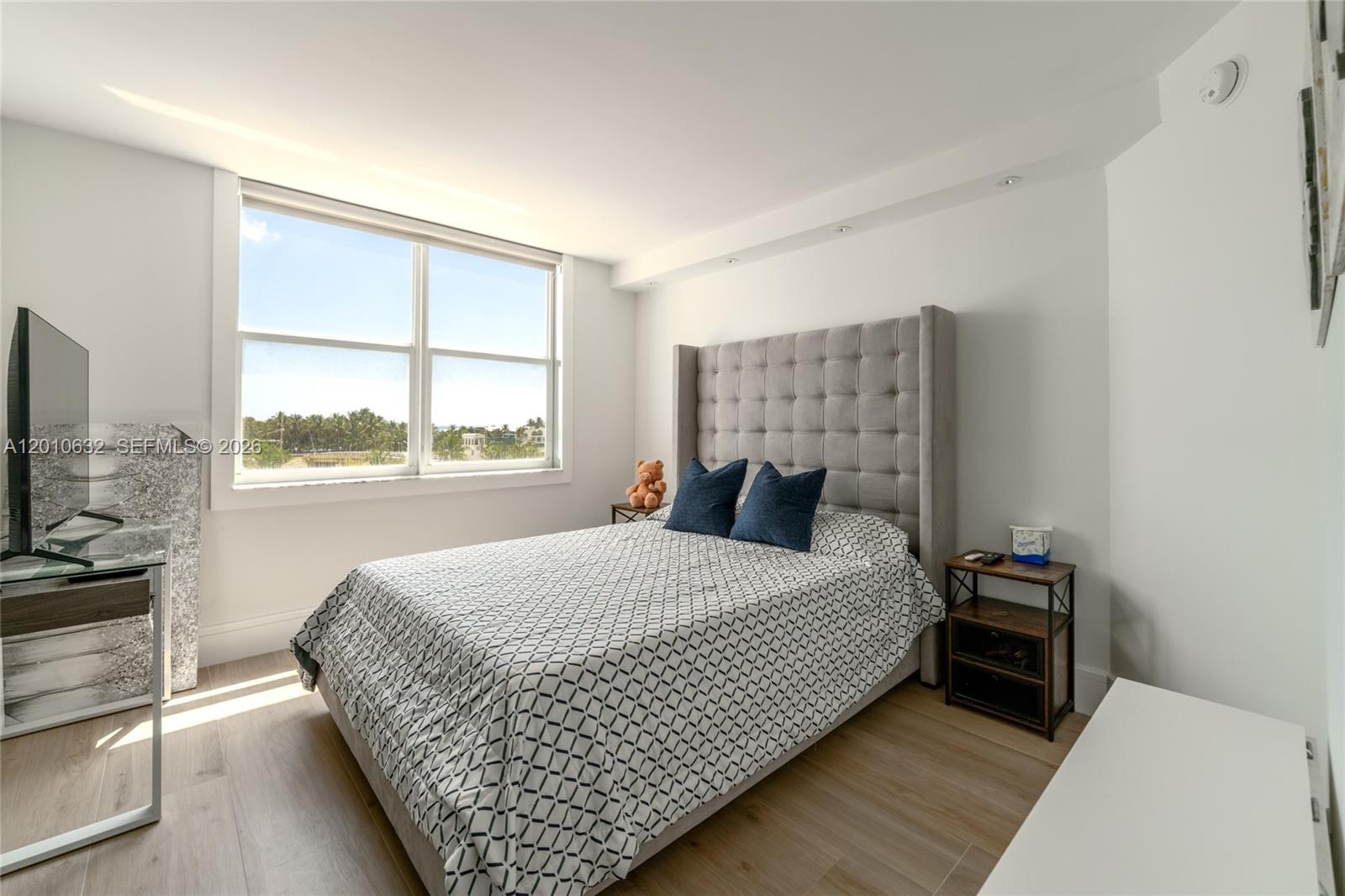 HILLSBORO LIGHT TOWERS CO - Residential
