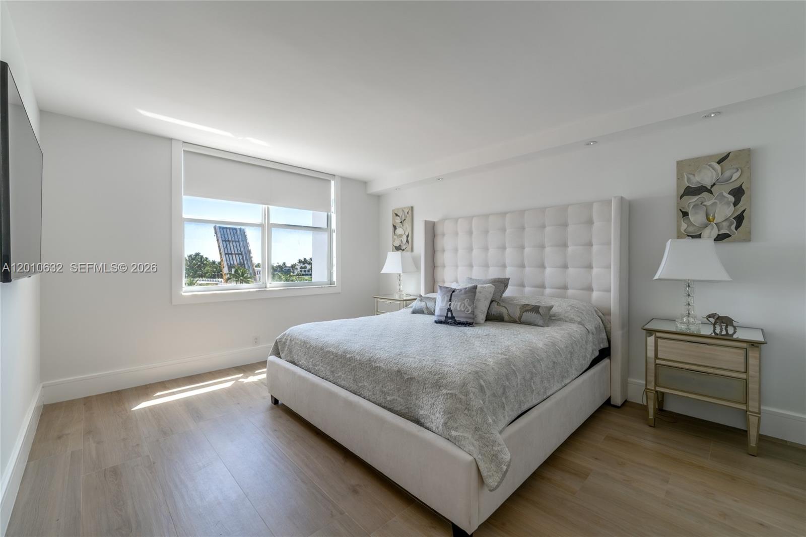 HILLSBORO LIGHT TOWERS CO - Residential
