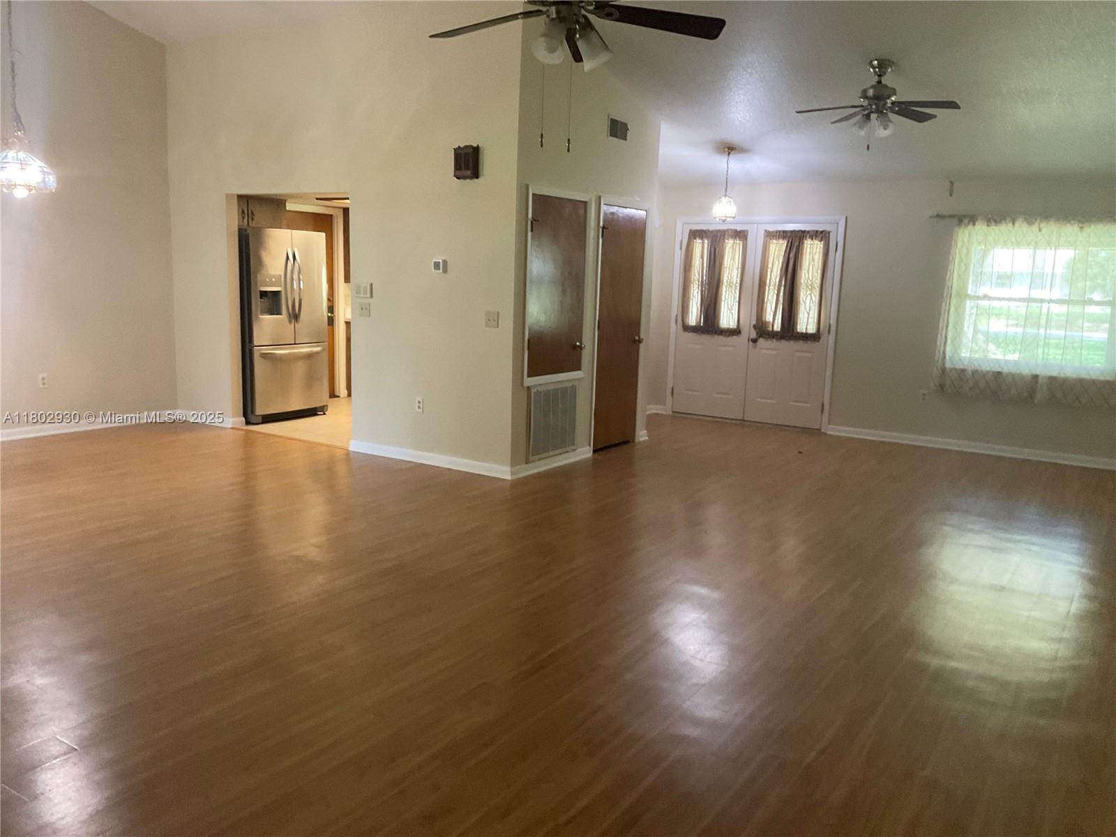 THE FOREST UNIT 1 - Residential